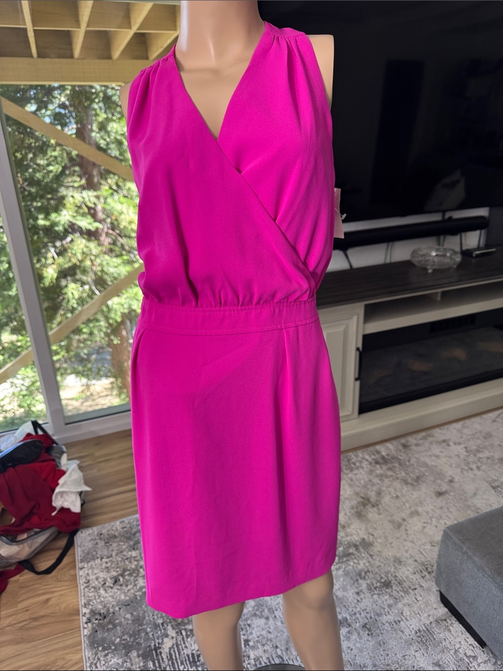 Trina Turk Hot Pink Sleeveless Wrap-Front Mini Dress

Bag 14